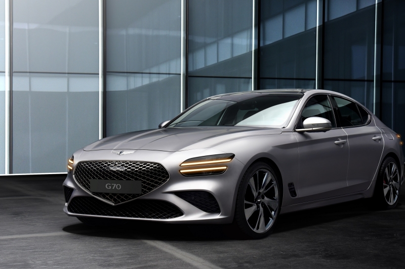 GENESIS ПРЕДСТАВЛЯЕТ ОБНОВЛЕННЫЙ G70